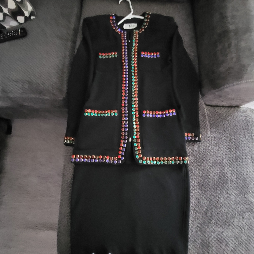 TADASHI SHOJI  SUIT